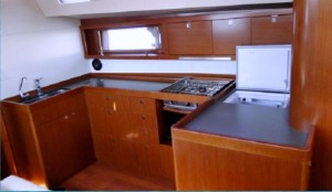 Navis.fr - Oceanis 48 - Cuisine